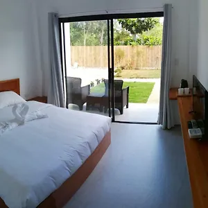 Christelle Inn